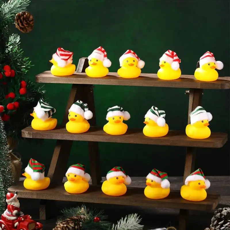 Canard en caoutchouc de Noël avec lunettes de soleil, ornements de voiture, écharpe, chapeaux, flottant, grinçant, DLIGHTCar, planche Prada