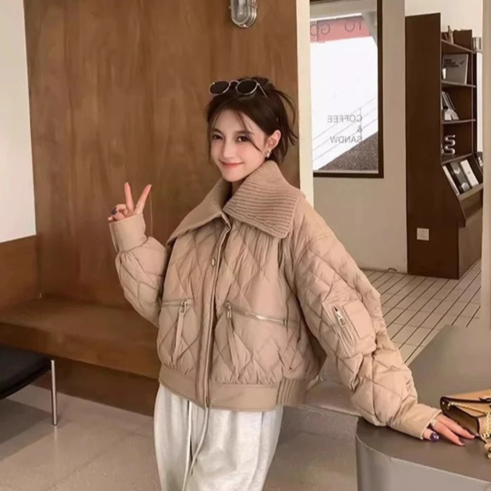 بطة بيضاء أسفل معطف الخريف الشتاء 2025 موضة التلبيب طوق سترة سترة منفوخة للنساء ملابس فضفاضة حلوة أسفل سترة