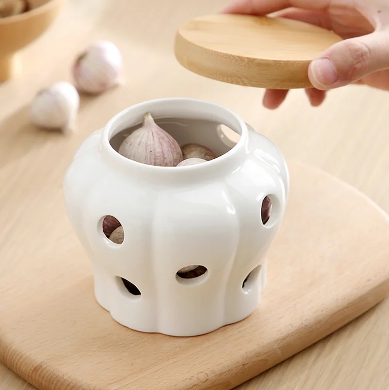 Modern Hollow Storage Jar Ventilated Ceramic Storage Jar Kitchen Ginger Garlic Storage Box Porcelain Containers Kitchen Utensils