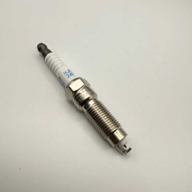 L3Y418110 /ITR6F13 Suitable For Mazda M6/M5/M3 Suitable For Mondeo Car Spark Plugs With Iridium