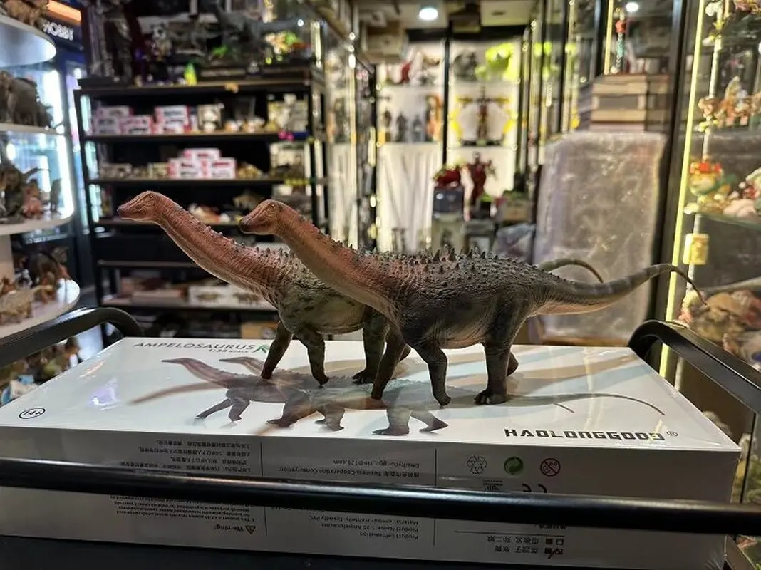 

HAOLONGGOODS Realistic Ampelosaurus 1/35 Scale Jurassic Dinosaur Toy Model PVC Collectible Figurine Decor Gift For Kids Boys