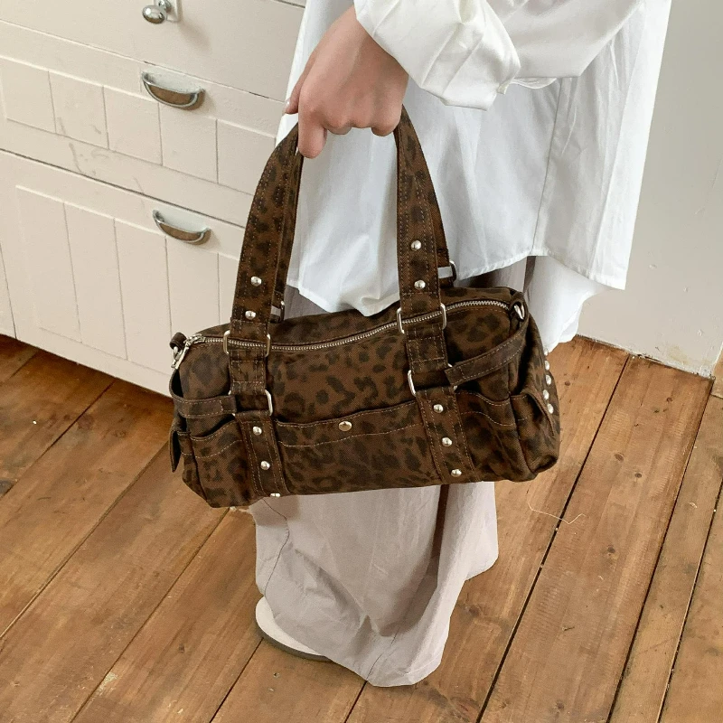 

New Retro Leopard Print Crossbody Bag with Studs Small Textured Casual Style Shoulder Bag for Women Fashion Commuter Storage Bag
