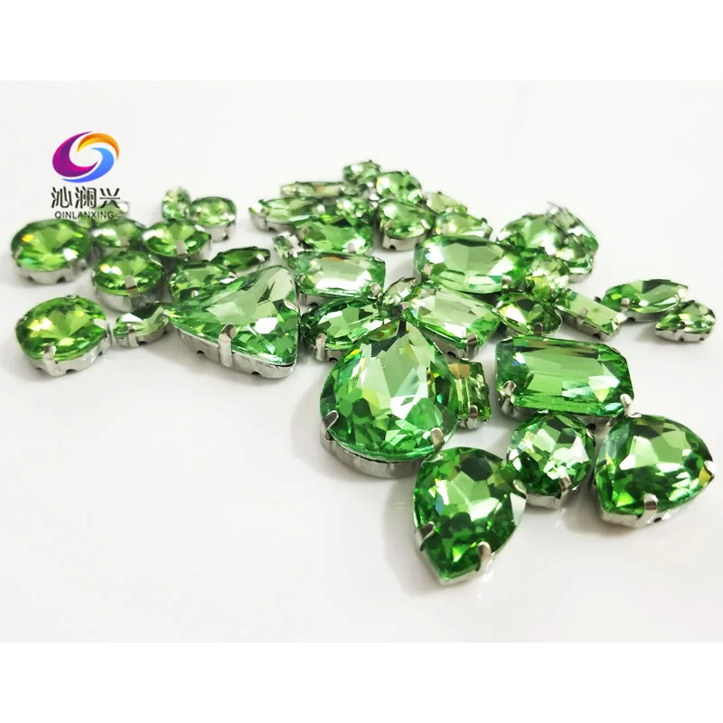 Misto 68 pezzi di cristallo di vetro verde chiaro cucire su strass, accessori per cucire con fondo in argento, decorazione fai da te/matrimonio