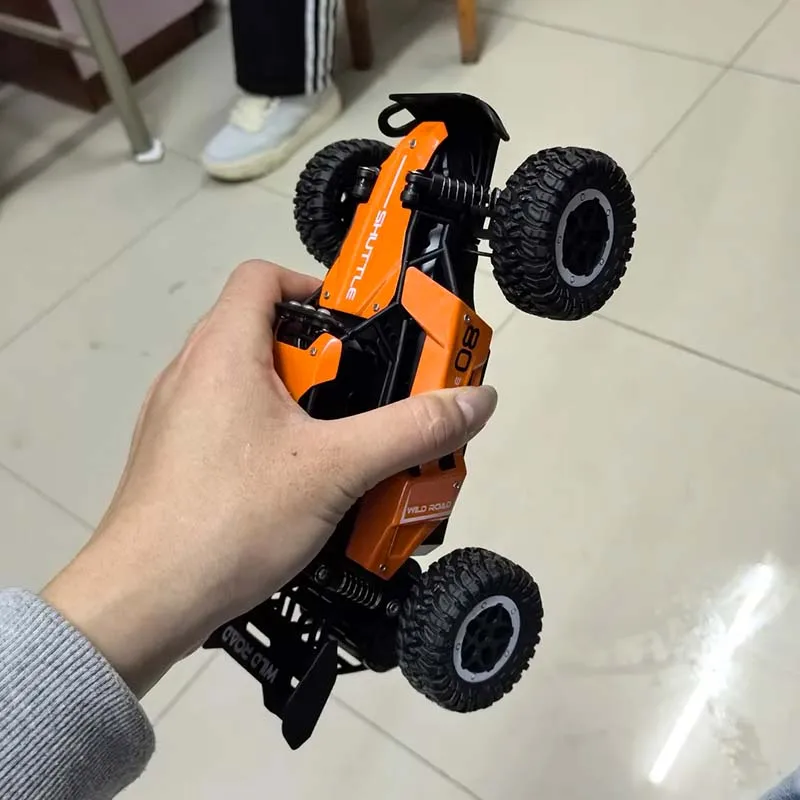 RC Car 2.4G 1:16 High Speed Drift Off-Road Remote Control Car Alloy Body Racing Model Toy Outdoor Adventure Toy Vehicle Gift ﻿ ﻿
