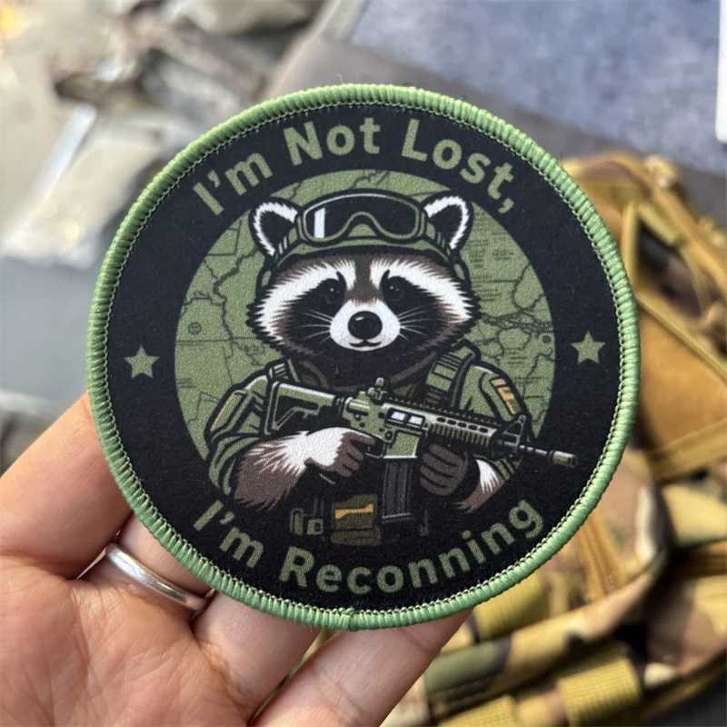 Parche táctico mapache I'm Not Lost Reconning – Insignia de moral con velcro - imagen 4