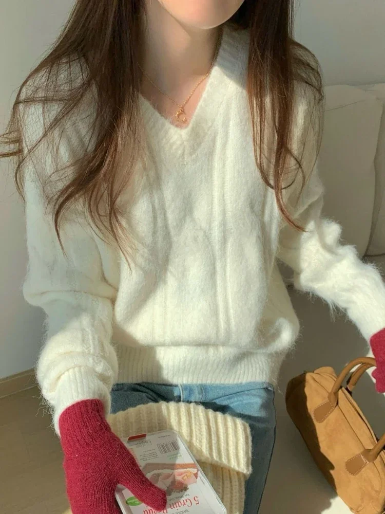 

Korean Fashion Women's Thick V-neck Pullover Sweater Soft Comfortable Loose Knitted Autumn Winter 2025 New Style Sweater Women