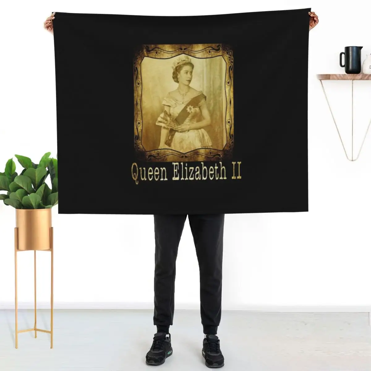 Elizabeth II Royal Vintage Picture Portrait British Monarch Throw Blanket funny gift Hairy Moving Luxury Thicken Blankets