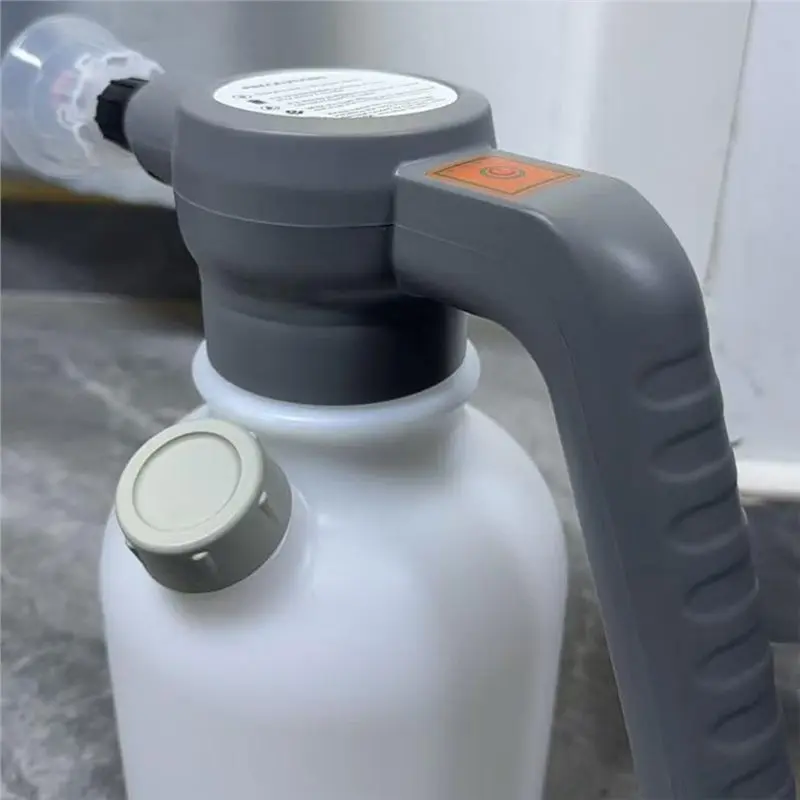 Top Sale Air Pressure Spray Functionality 2L Electric Foam Sprayer For Car Wash Rechargeable With 75 Degree Fan-Shaped Output