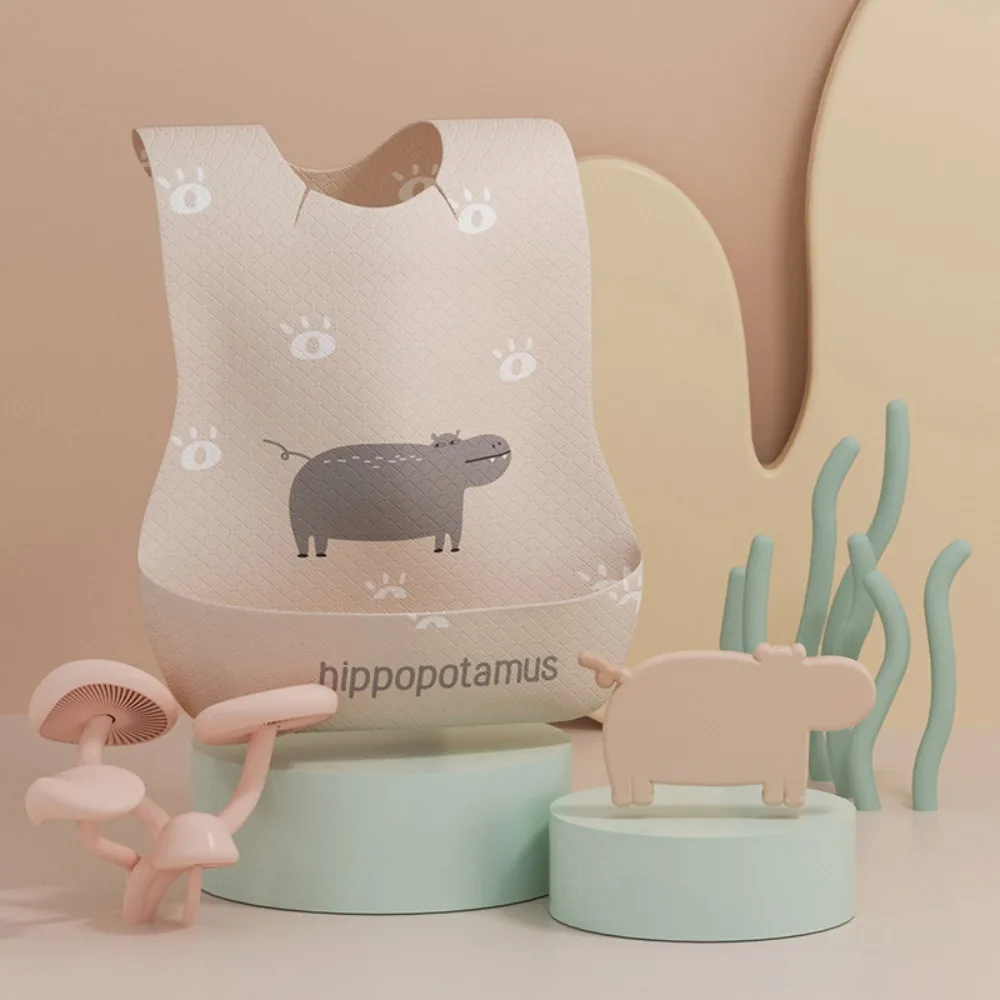 

Портативный водонепроницаемый одноразовый нагрудник для кормления, супермягкий нагрудник с принтом для младенцев с карманами для слюны для младенцев