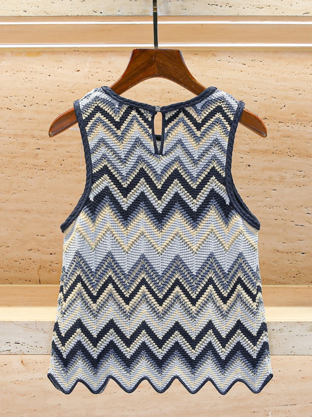 M Home Southern Oil High End Women's Summer Striped Sleeveless Knitted Vest Top Hollow out Commute Style Short Length