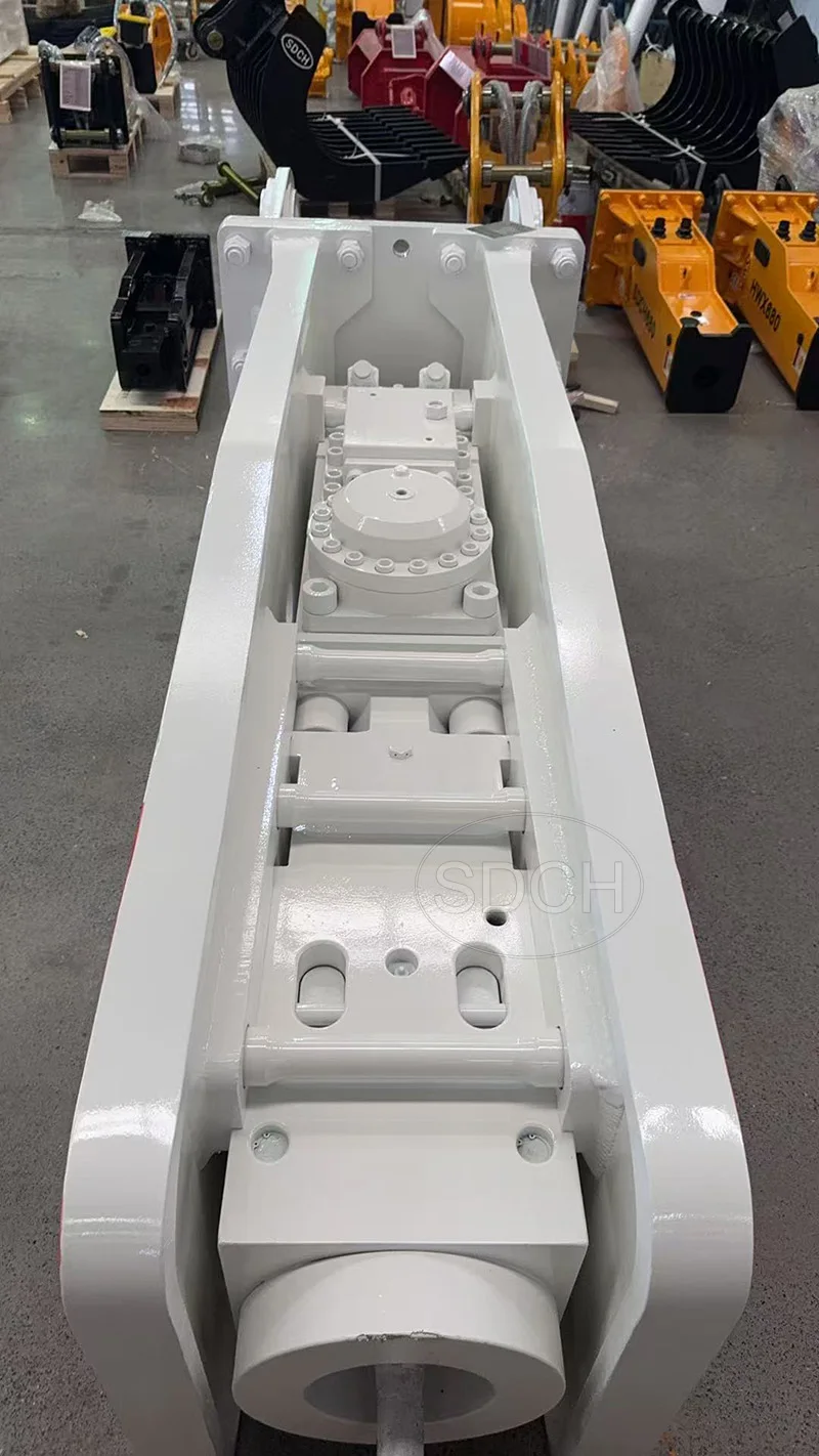 หัวเจาะไฮดรอลิก HB30G สำหรับรถขุด 30 ตัน ใช้สำหรับงานรื้อถอนคอนกรีตและทุบหิน