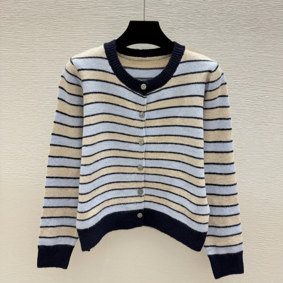 2026 High-Quality Striped Color-Blocking Knit Cardigan--2682674