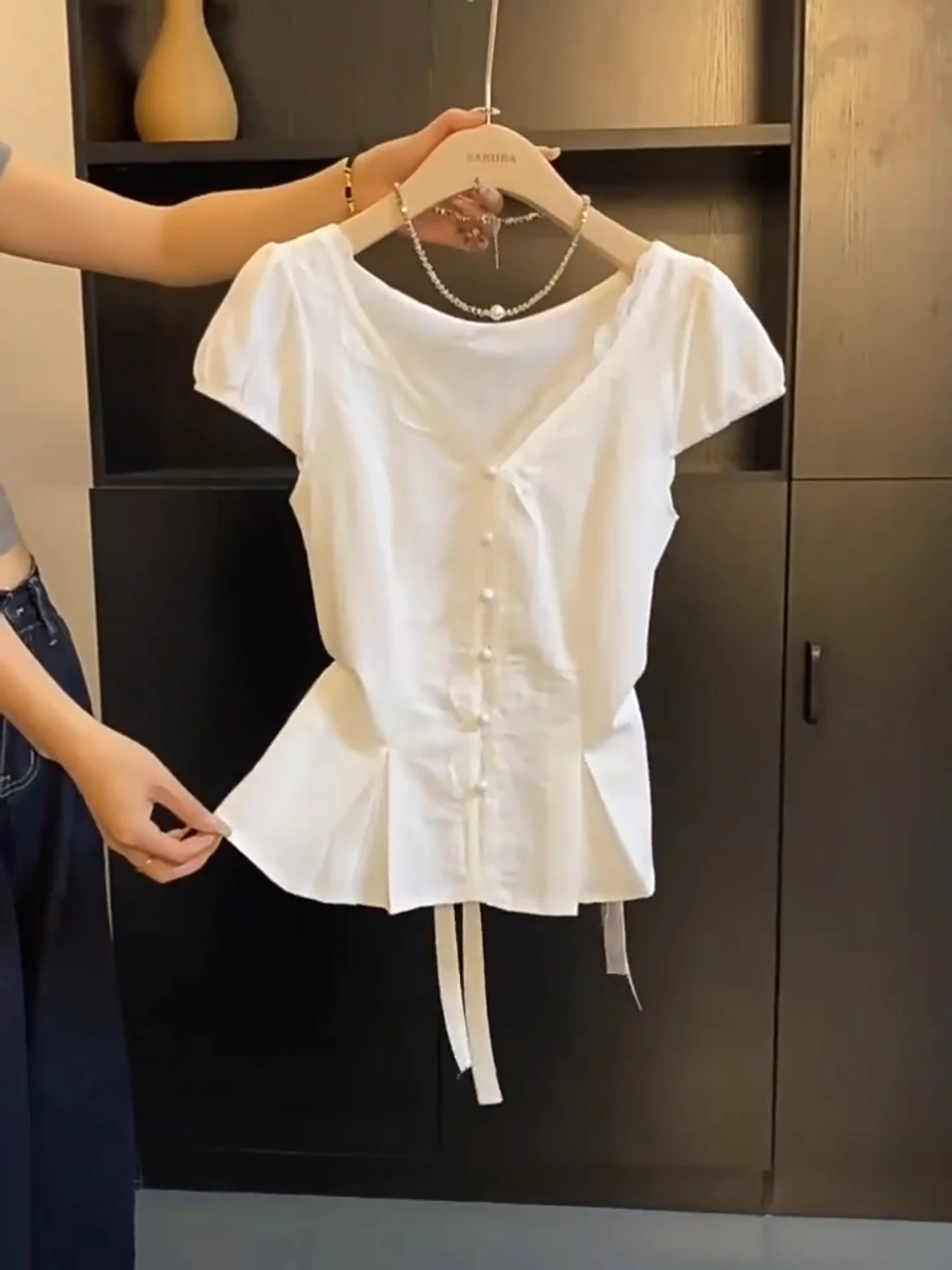 

Женский топ с белой кружевной отделкой V-Ne ort Sve Slim Fit irt Summer Knot Ba Tie Top Korean Sle Commute Faion