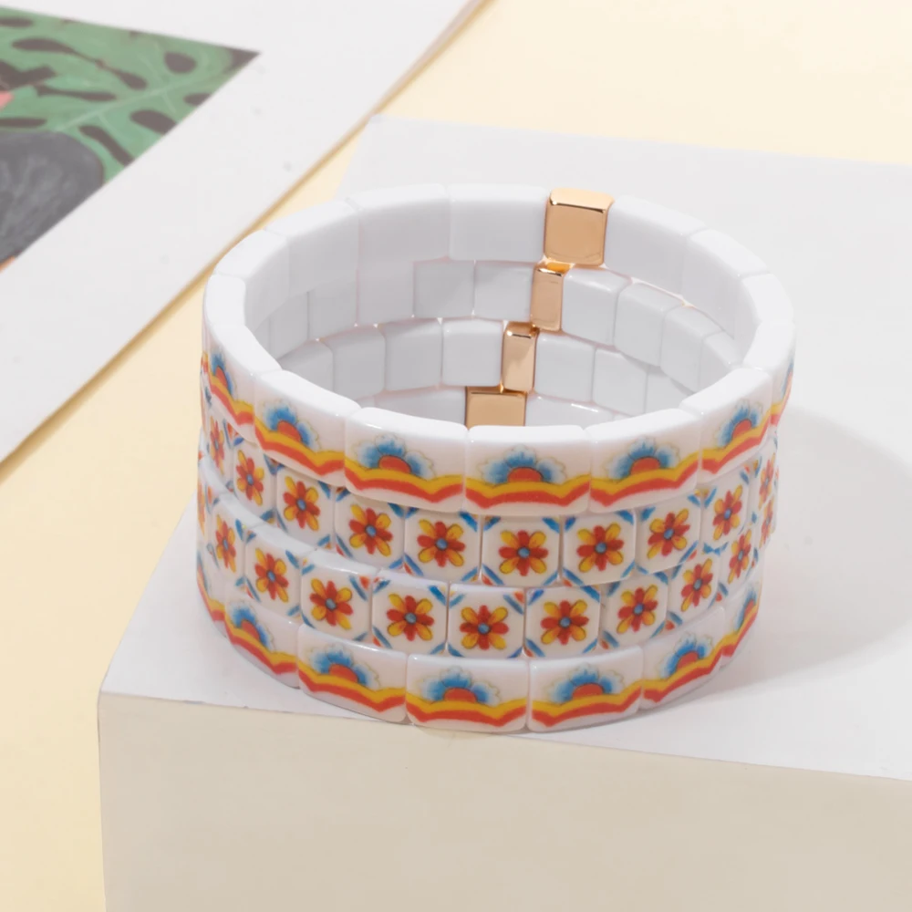 2024 New Arrivals Textured Acrylic Women Bracelet Colorful Pattern Elastic Beads Bangle Fashion Jewelry Accessories