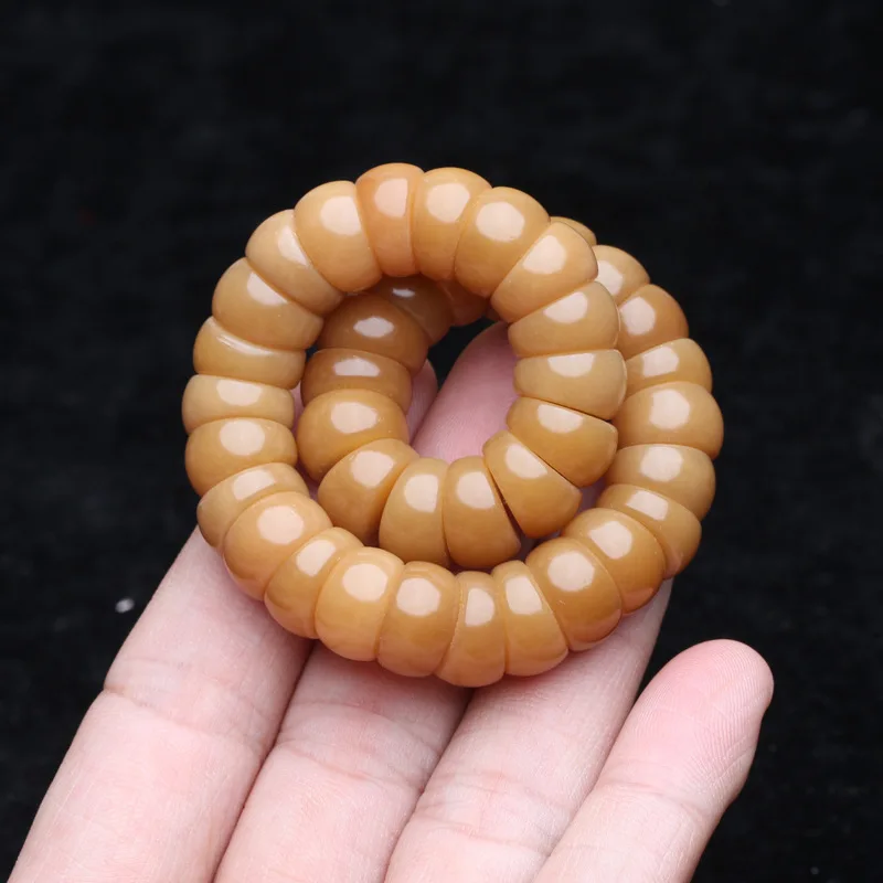 Pork intestine White Jade Bodhi Root Bracelet Gradient Bracelet Weathering Pliable Temperament Hand Toy Buddha Beads Amusement A