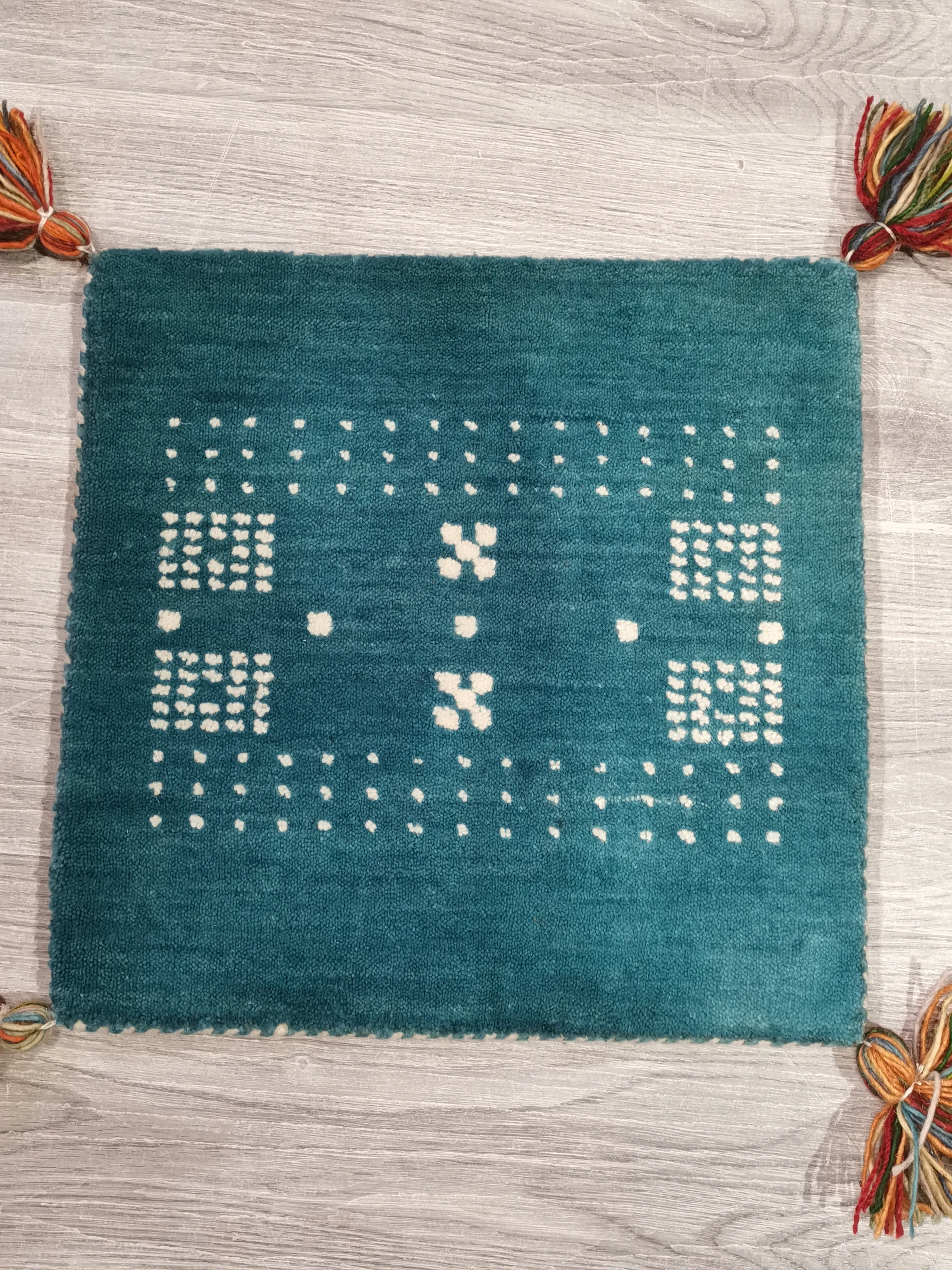 

Handmade Pure Wool Rug Fringed High-End Feeling Bedside Rocking Chair Dopamine Carpet Cushion Home Office Decor