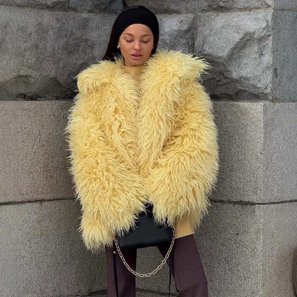 

Роскошные меховые плюшевые пушистые пальто из искусственного меха, женские повседневные теплые короткие куртки с длинными рукавами, новинка 2025 года, осенне-зимняя женская однотонная уличная одежда