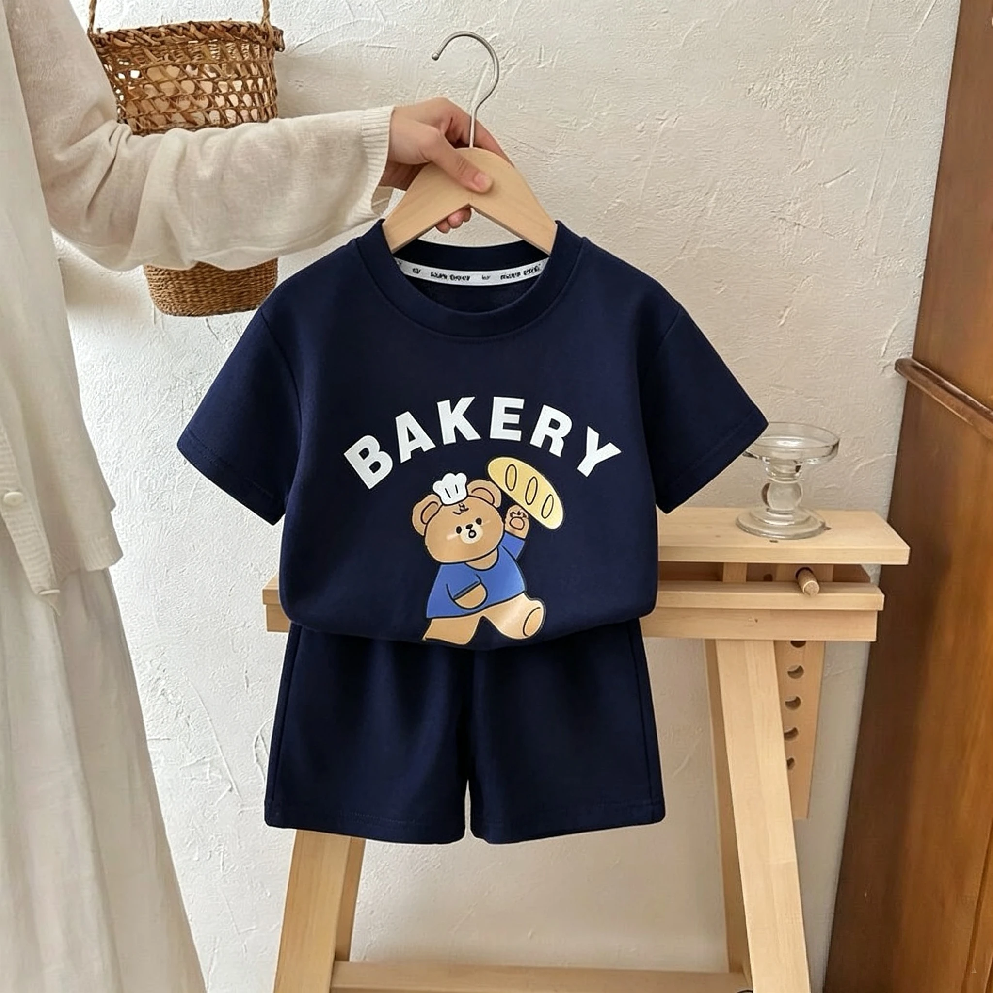 Kinderbekleidung, Sommeranzug, kurzärmeliges T-Shirt, Shorts, Freizeitanzug, Kindermode, schlichtes zweiteiliges Set, für Kinder im Alter von 1-6 Jahren. – Detail 1