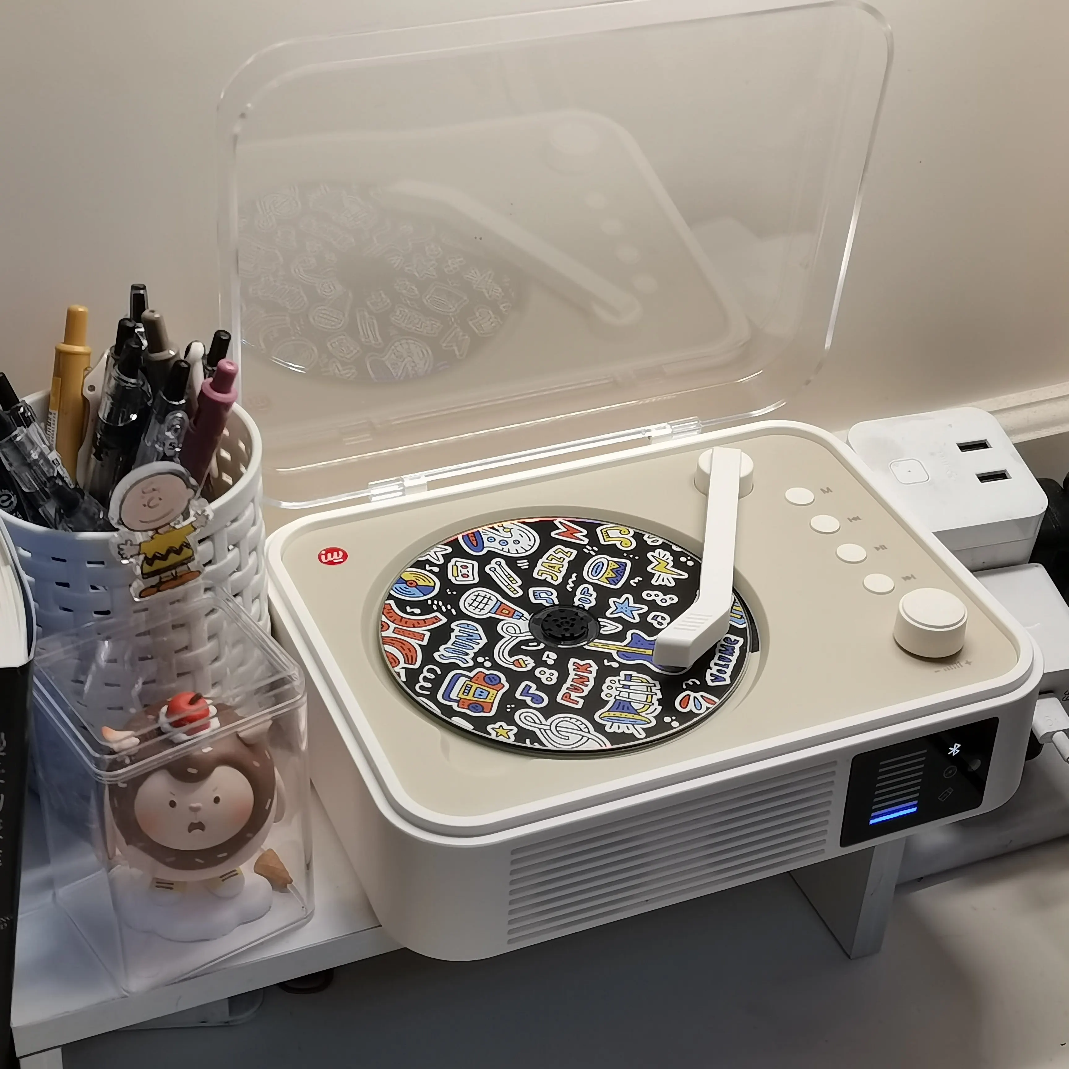 Portable CD Player & Built-in Speaker 4000mAh Rechargeable,RGB Spectrum Light,Supports CD/CDR/MP3/WMA for Phone/Headphone/Audio