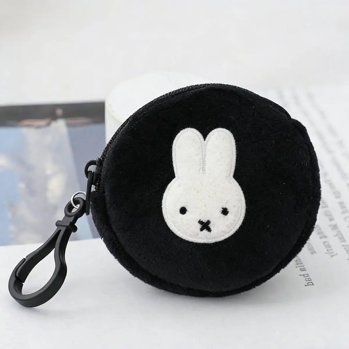 Kawaii Miffy Cartoon Plüsch-Aufbewahrungsbeutel mit Reißverschluss, tragbarer Schlüsselanhänger, kreative, schöne Rucksackdekoration, Geschenk für Freunde – Detail 5