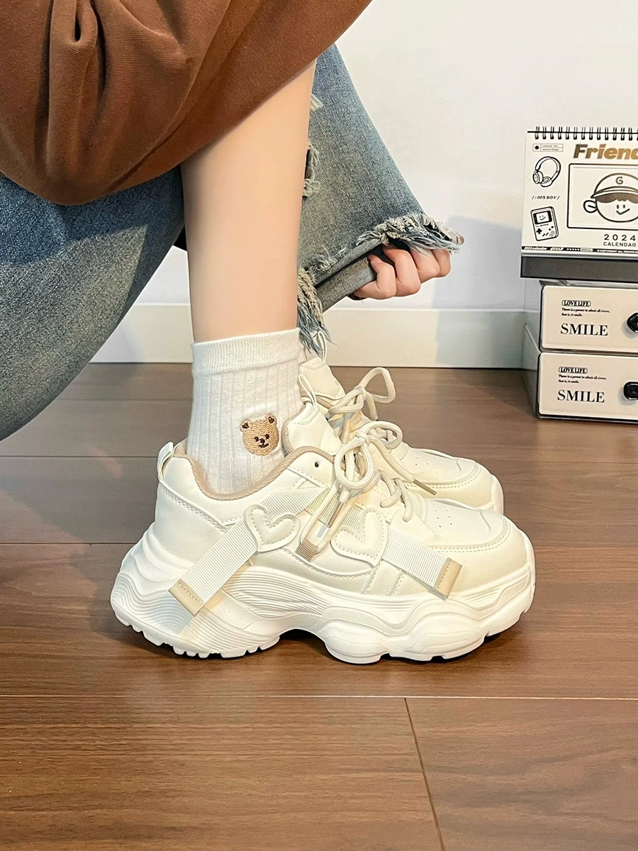 

Милые туфли в стиле Лолиты для папы, женские весенние туфли 2024, новые универсальные популярные белые туфли, туфли на толстой подошве, повседневная спортивная обувь