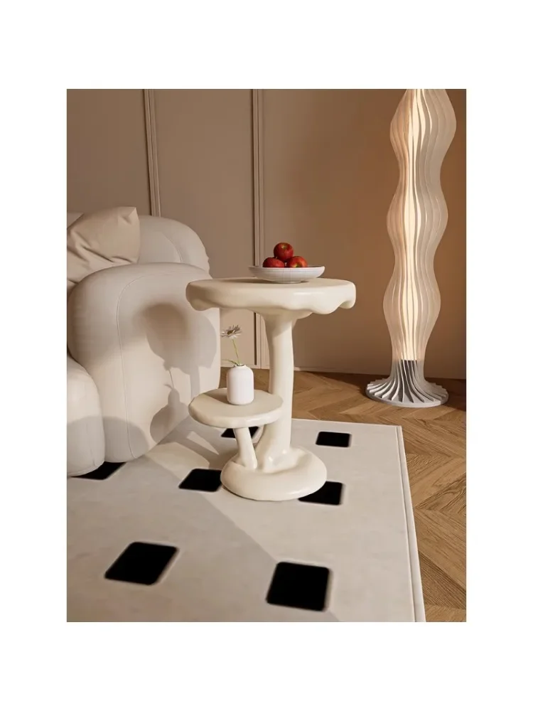 Side Table Creative and Slightly Luxury High-Grade Cream Bedside and Sofa Corner Table French Modern Small Tea Table Living Room