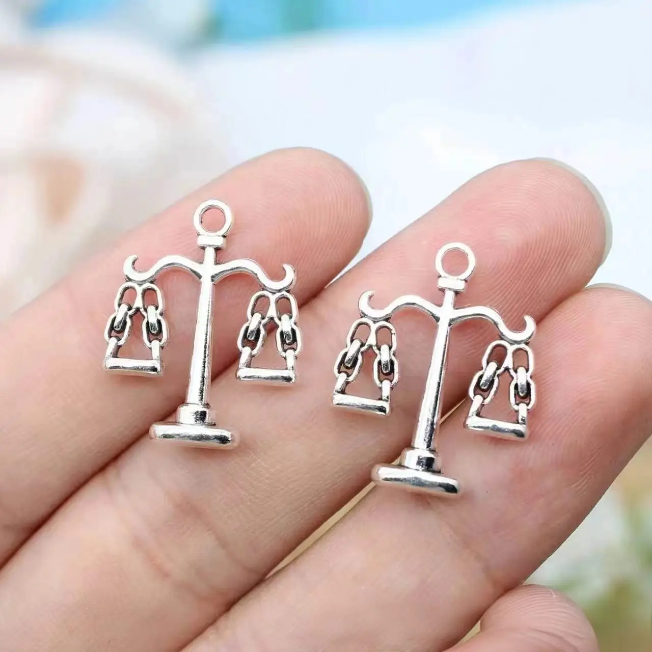 10pcs/Lot 20x15mm Antique Silver Color Balance Scale Justice Charms Pendant For Jewelry Making DIY Jewelry Findings