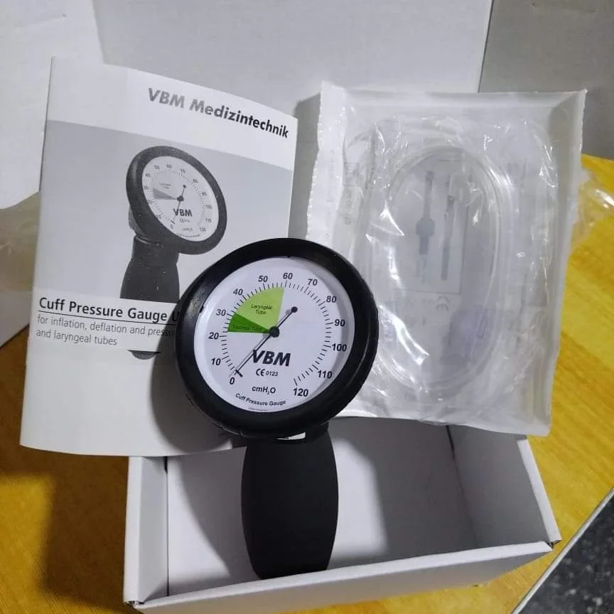 مقياس ضغط البالون الألماني عالي الجودة مضخة ضغط محمولة قياس ضغط التنبيب الهوائي ICU مع خطاف مقياس ETT VBM