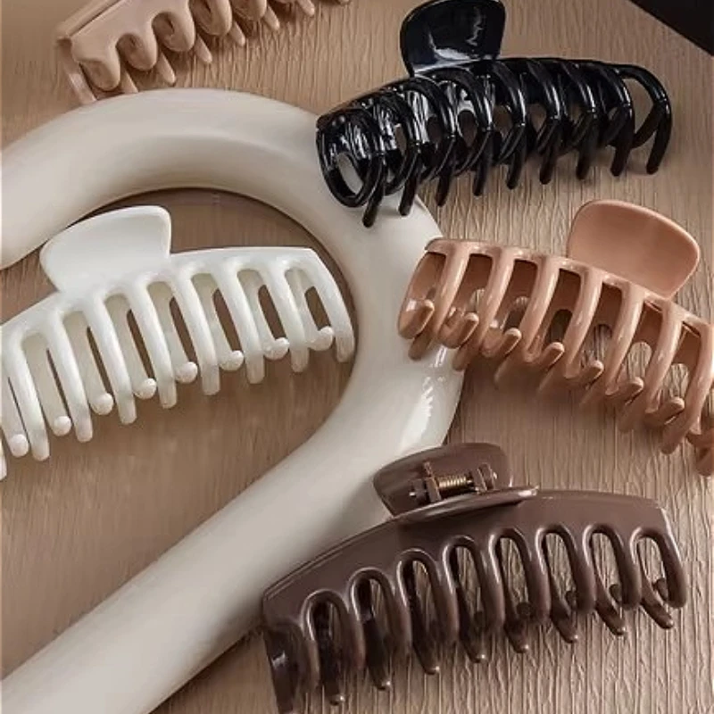 

Fashion Simple Acrylic Wave Hair Claws for Women Korean Ins Back Head Shark Clip Sweet Girls Headwear Versatile Hair Accessories
