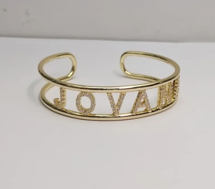 DOREMI شخصية قابل للتعديل النساء هدايا مجوهرات 9 مللي متر رسالة ملونة الزركون الكفة الإسورة مخصص الأولي اسم قدس الإسورة #2