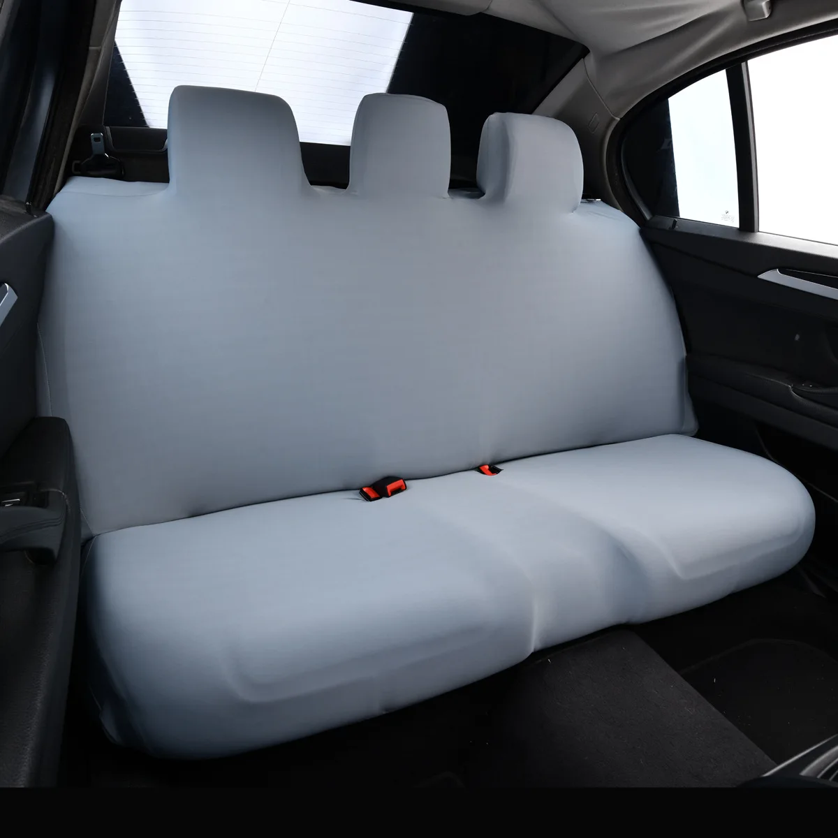 Universal Rear Bench Car Seat Cover in Cooling Ice Silk Fabric, Elastic Breathable Protective Pad for Sedan SUV Truck Interior