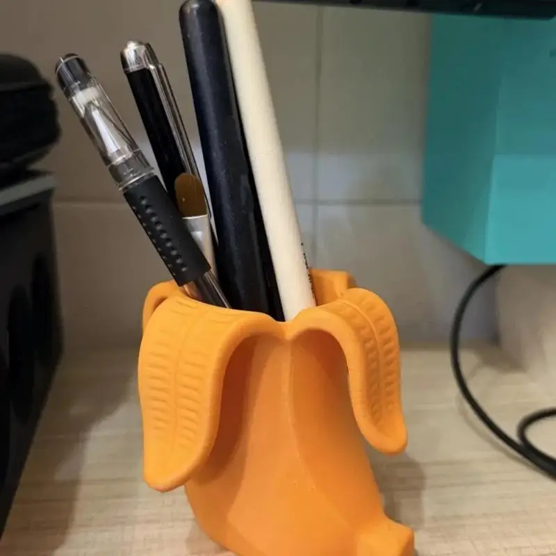 1Pcs Yellow 3D Printed Cute Desk Organizer Banana Shaped Pen Holder For Pens Makeup Brushes
