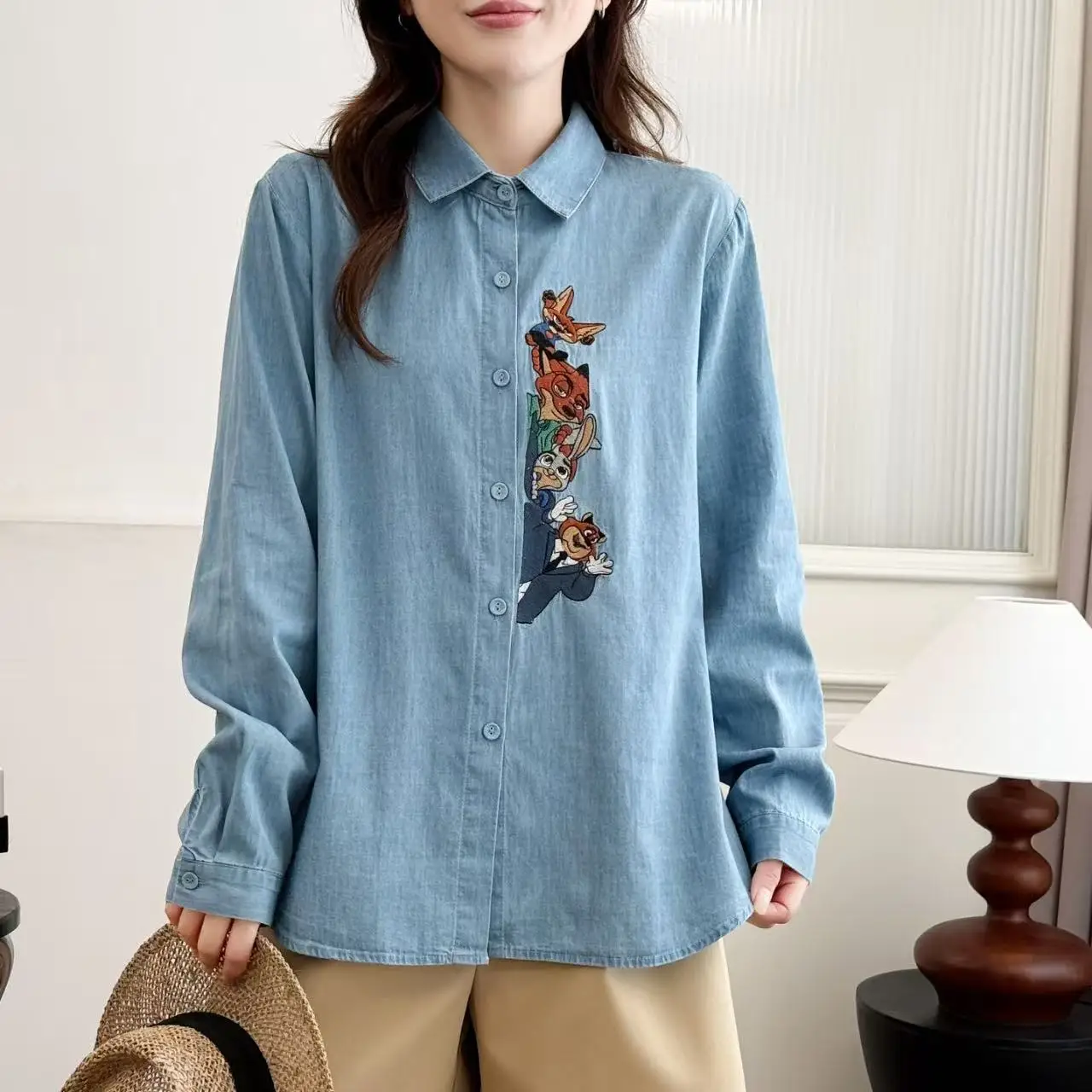 เสื้อเชิ้ตยีนส์ปักลายการ์ตูนสไตล์วินเทจญี่ปุ่นสำหรับผู้หญิง แขนยาว ปกพับได้ สไตล์ลำลอง สำหรับฤดูใบไม้ร่วง