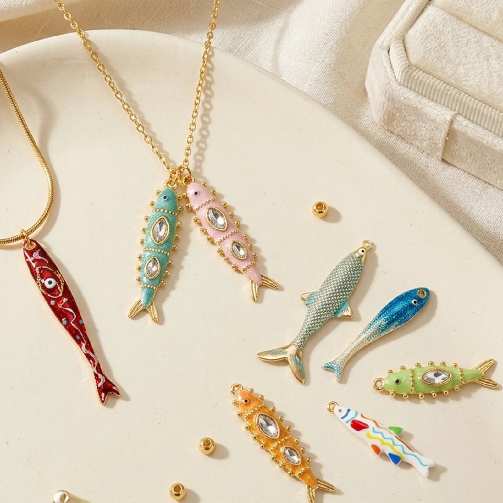 2pcs Ocean Fish Charms 18KGold Plated Pearlized Clear Rhinestone 304 Stainless Steel Pendants For DIY Necklace Jewelry Wholesale