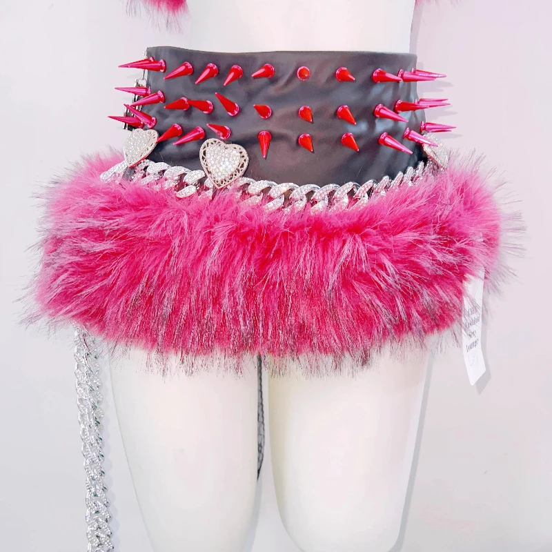 خريف شتاء جديد الأصلي ارتفع الأحمر فروي المرأة صديرية دائرية القوطية تصميم سلسلة معدنية ثقيلة الزي برشام تنورة صغيرة مجموعة السيدات #4