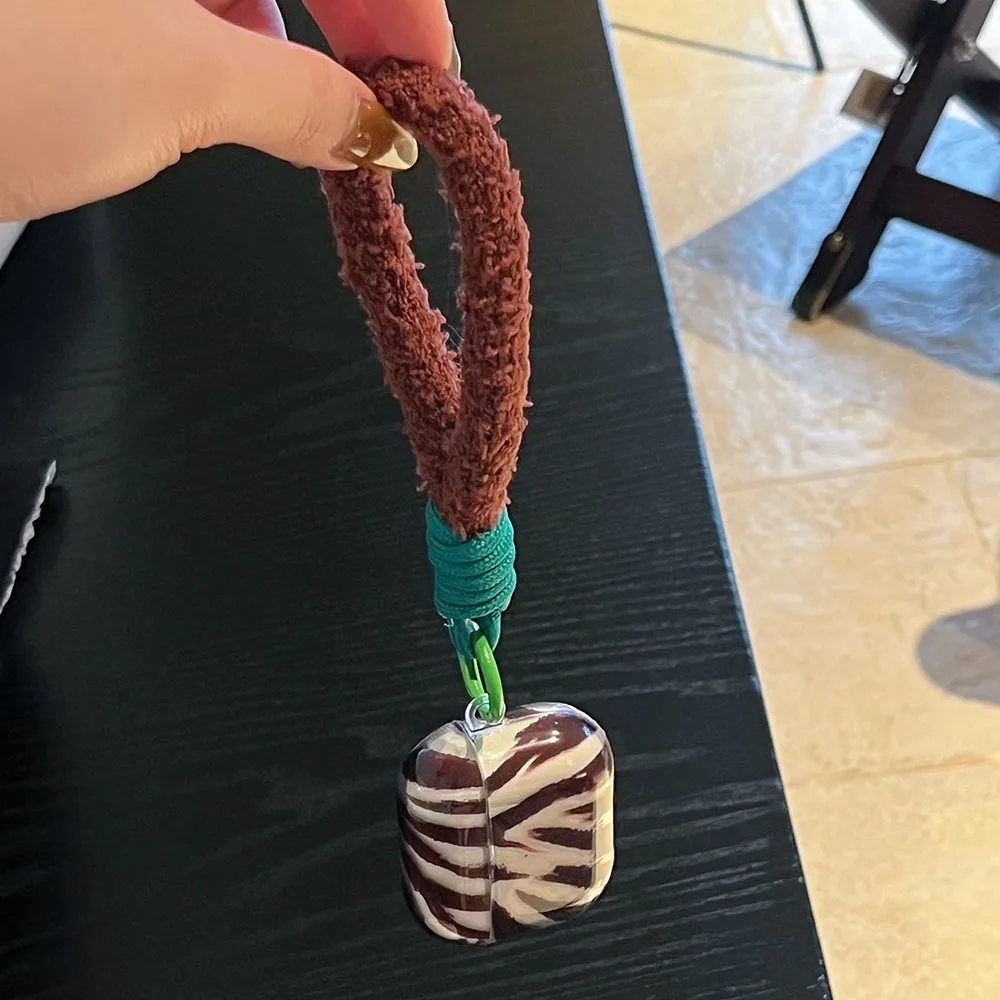 AirPodsケース,ソフト,光沢,コーヒーカラー,ペンダント付き保護カバー,スプリングキーホルダー,イヤホン,1, 2, 3 pro,2, 4, 2024