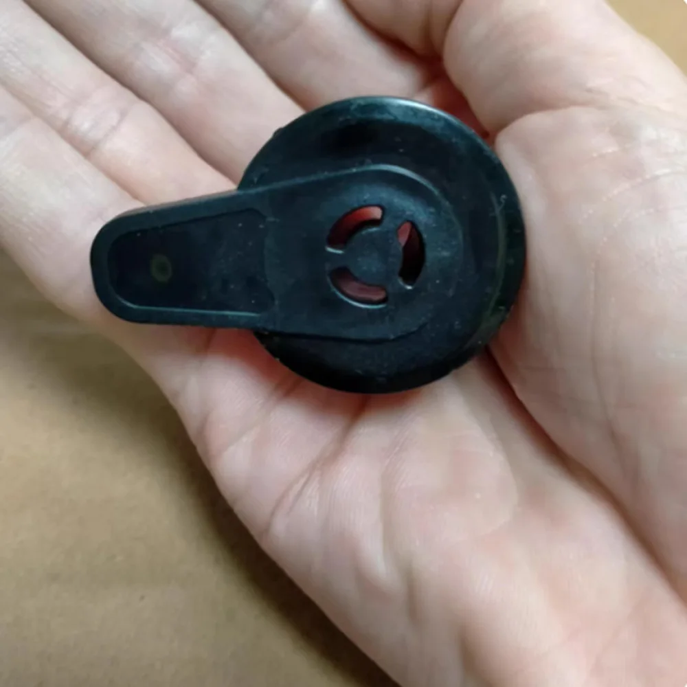 

1pc Black Electric Pressure Cooker Exhaust Valve Pressure Cooker Pressure Relief Steam Pressure Limiting Safety Valve Accessory