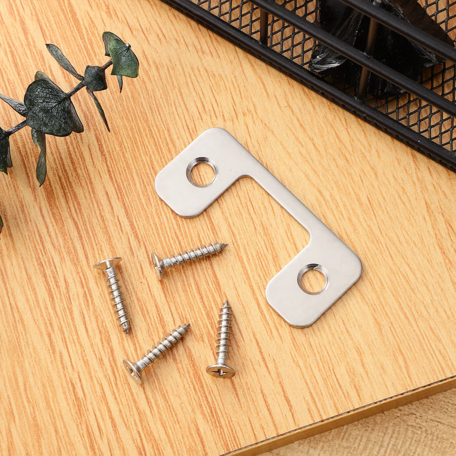 

Polished Stainless Steel Door Strike Plate Security Reinforcement Door Lock Plate Replacement Part with Screws