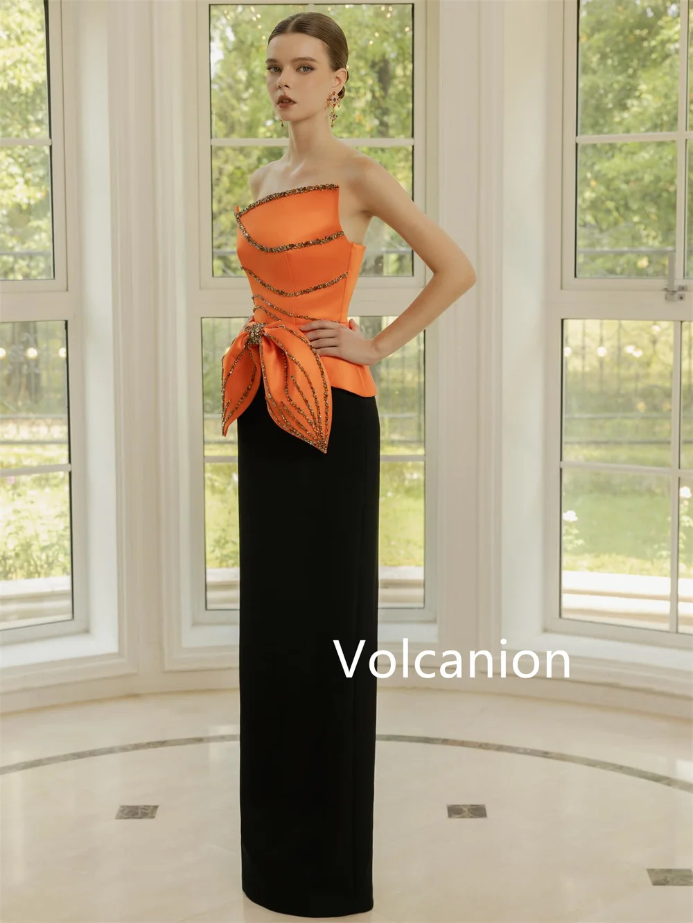 فساتين طويلة بدون حمالات مستقيمة مطرزة بطيات مخصصة مناسبة مخصصة للسهرات المتألقة رسمية رائعة