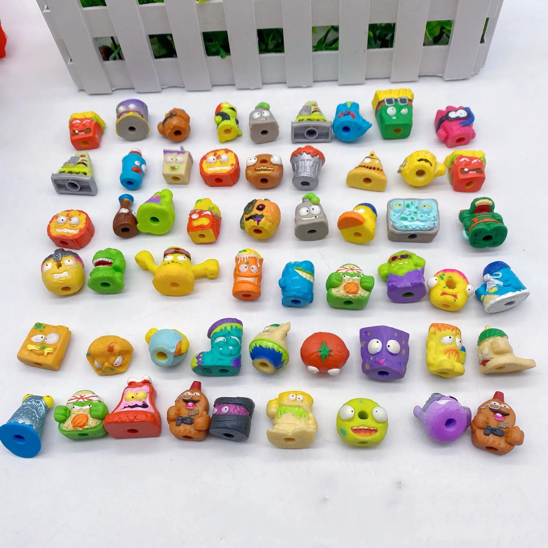 

Wholesale Spain Anime Mini Trash Figure Pack Grossery Rotten Bin Gang Soft Monster Toy Joke Gadget