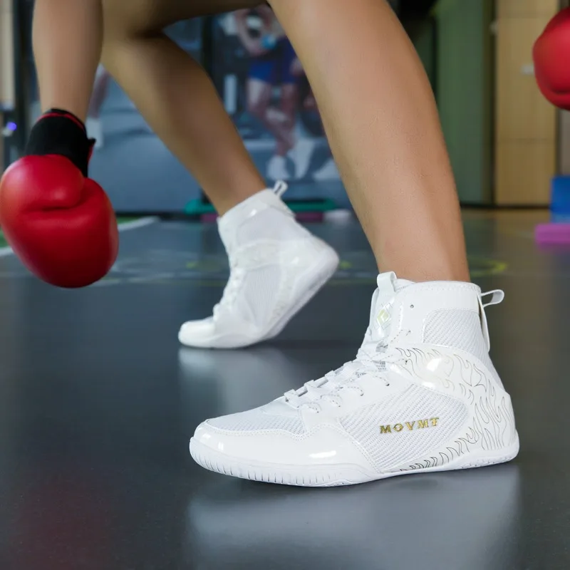 

2026 New Men Wrestling Shoes Big Size Wrestling Sneakers Man Professional Boxing Shoes For Men Indoor Boxing Fighting Boots