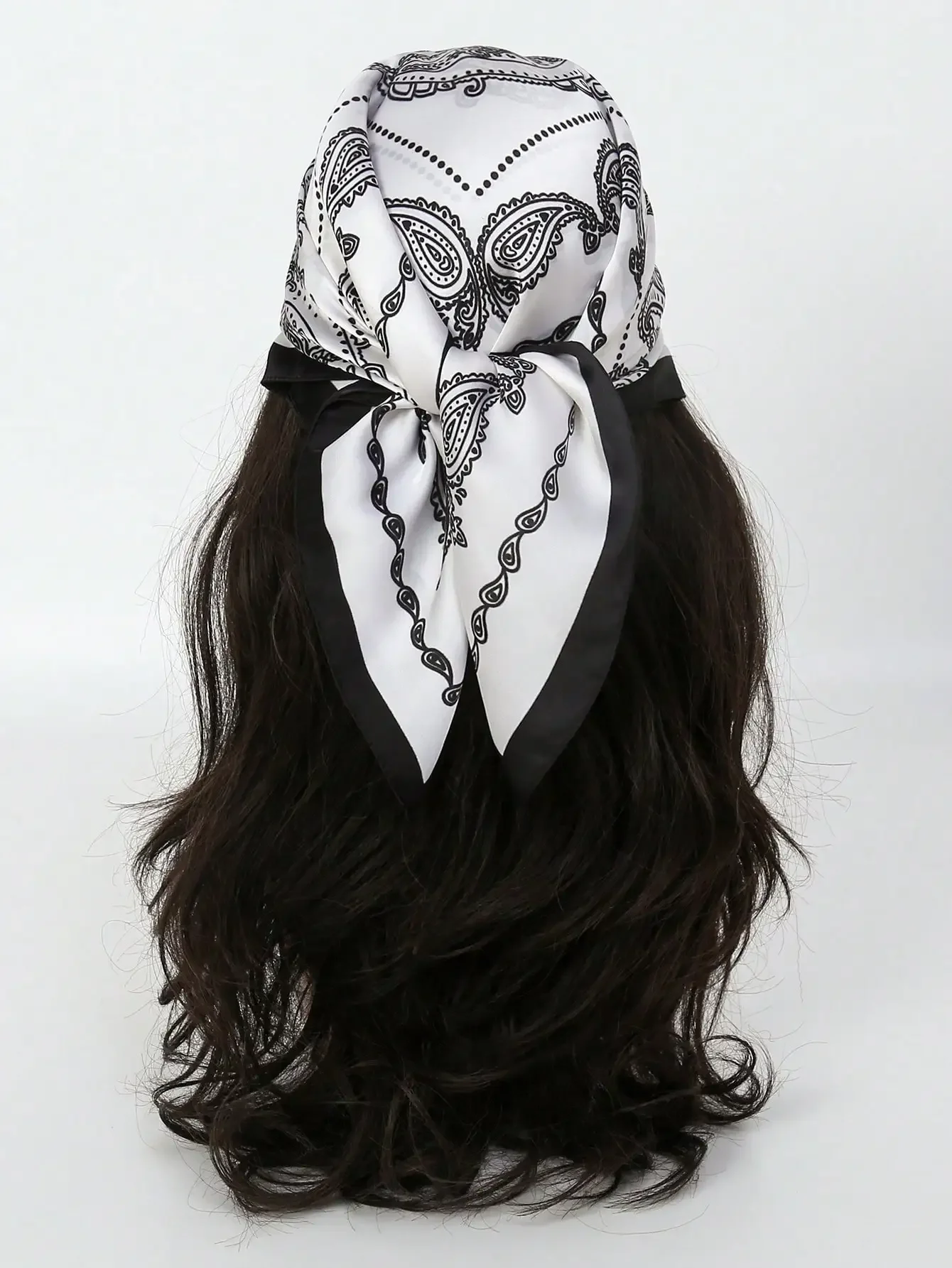 

Square Satin Scarf, Women's Printed Headscarf, Can Be Used As Headband, Hair Tie, Shawl, Neckerchief, Fashion Accessory