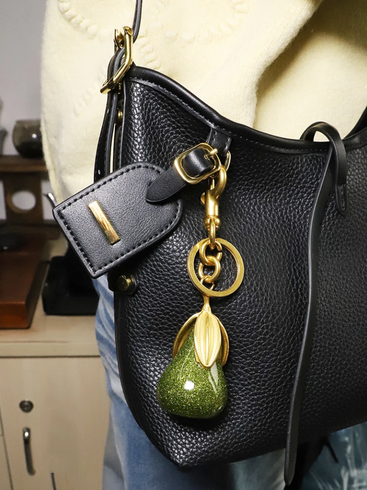 ゴールド梨ファッションおいしいグリーンキーホルダーフルーツペンダントキーリング女性のための高品質ジュエリーバッグアクセサリーギフト