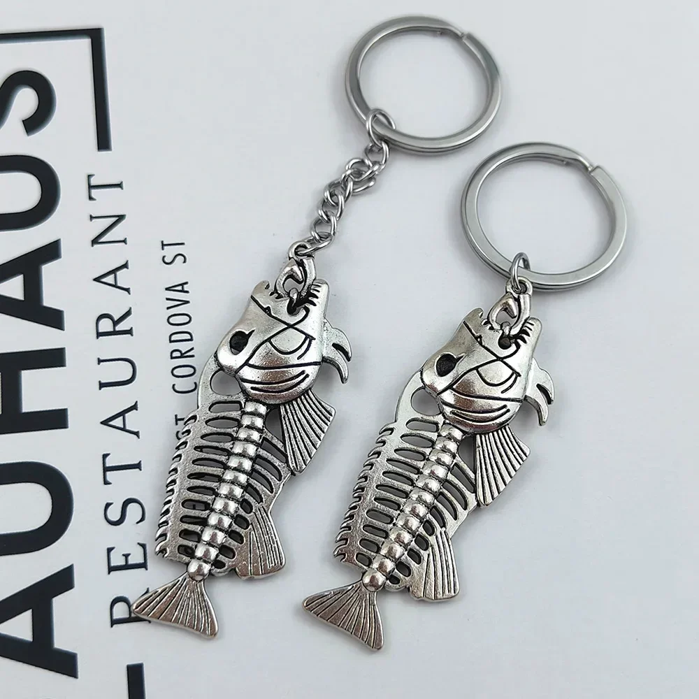 Vintage Alloy Keychain Fish Bone Pendant Animal Key Chains Men Women Car Backpack Decorative Charm Keyring Fashion Jewelry Gifts