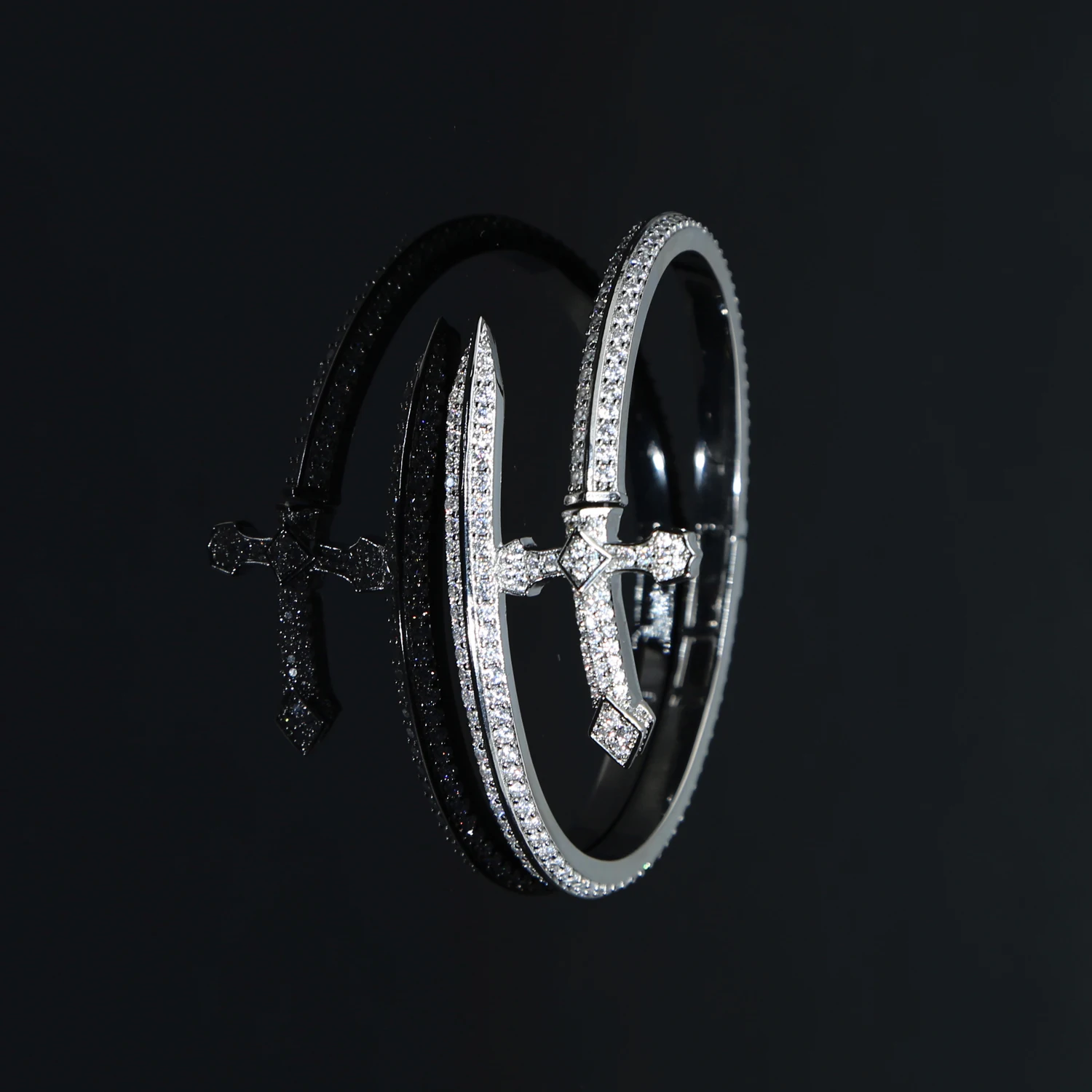 2023 New Hiphop Iced Out Bling CZ Justice Sword Bangle Gold Color