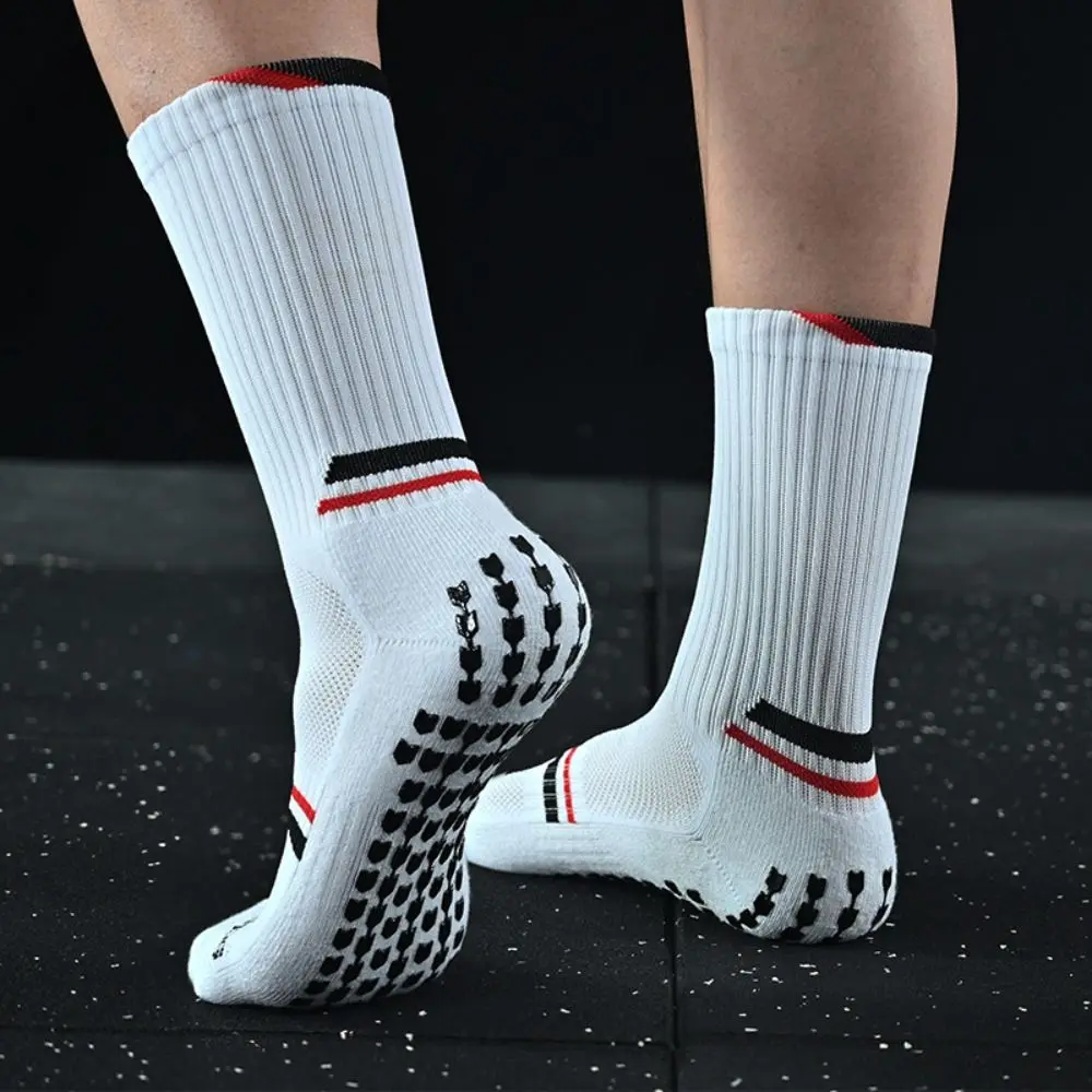 

Glue Dispensing Football Anti Slip Sock Anti-slip Mid-Calf Grip Socks for Soccer Non Slip Towel Bottom Football Towel Socks