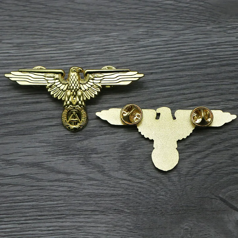 Insignia de hebilla de mariposa de águila dorada brillante, broche de la República Democrática de Alemania Oriental, regalos artesanales