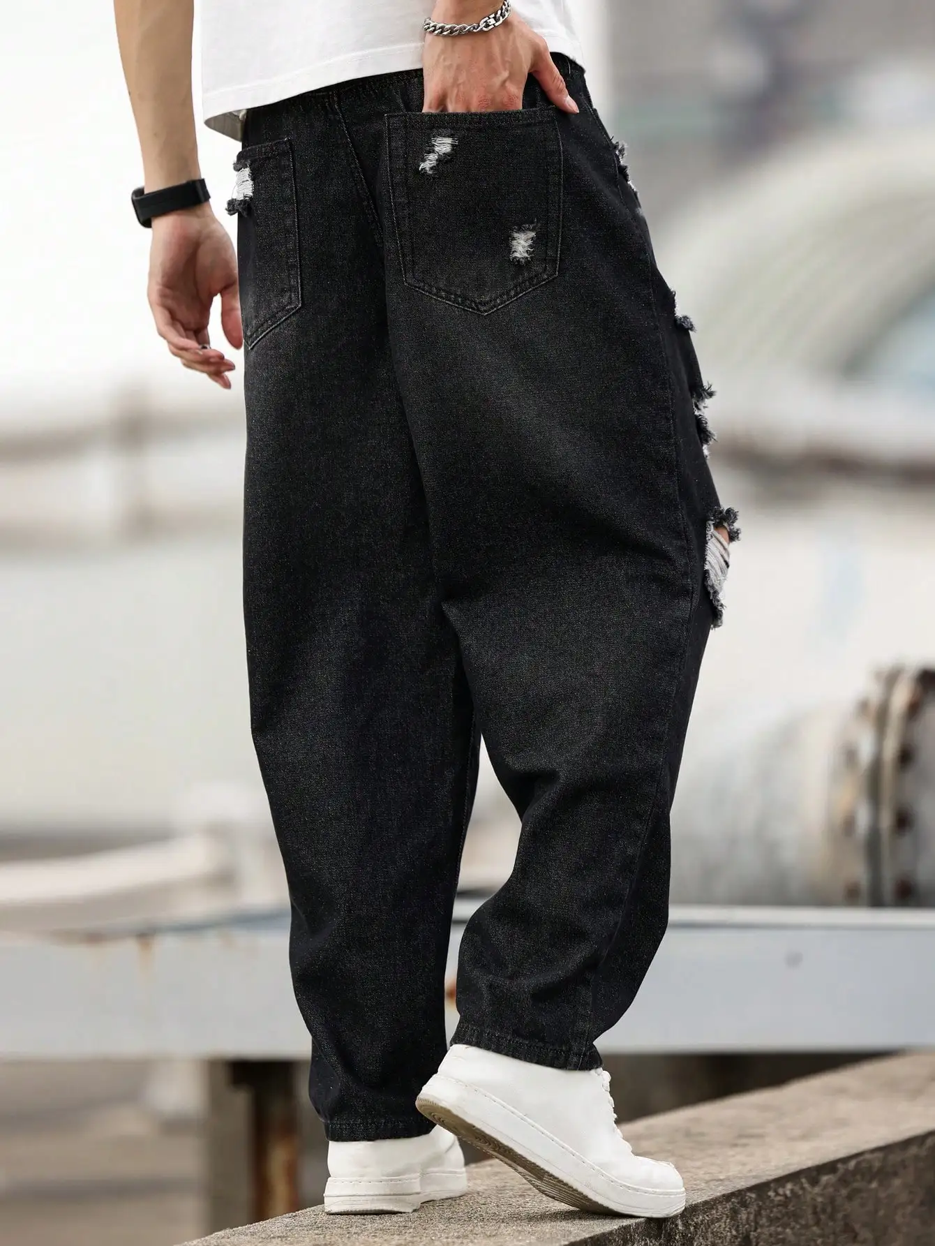 Men's High-Quality Ripped Washed Hip-Hop Loose Jeans