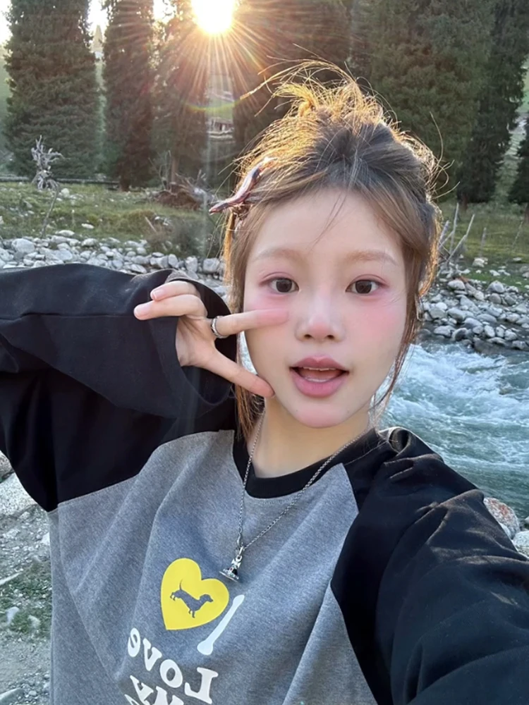 Retro American Heart Salsiccia Cane Lungo Sve T-irt Donna Autunno 2025 Nuovo Coreano Sle Chic Colore Blo oulder irt