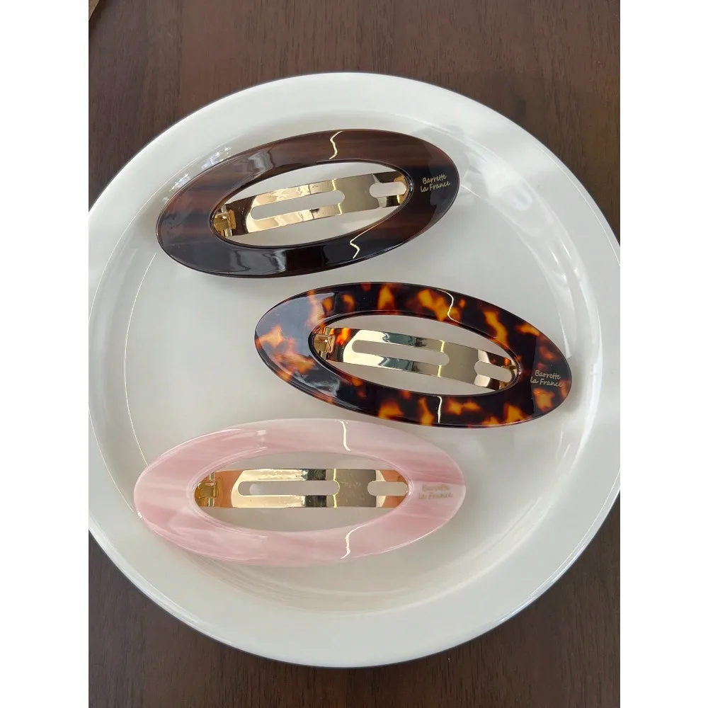 

1pc Gold-Tone Acetate Hollow Oval BB Clip, Retro French Girl Style Bangs Clip, Elegant Hair Accessory For Daily, Holiday Wear, Gift, Claw Clips, Hair Accessories, Head Accessories, Hairpin